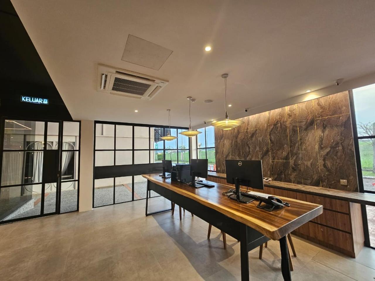Le'Genda Hotel Kajang Exterior foto