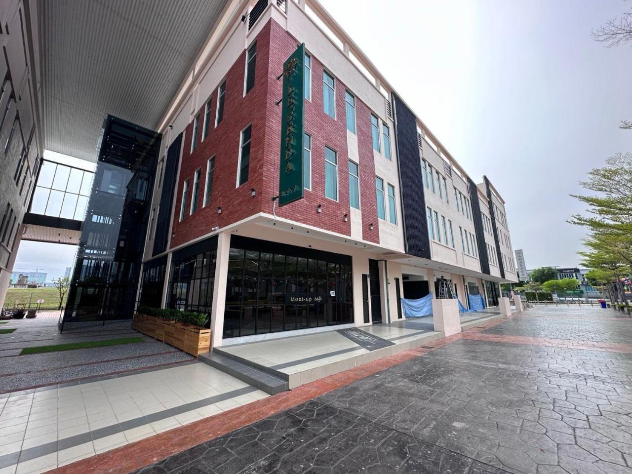Le'Genda Hotel Kajang Exterior foto